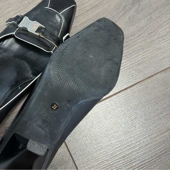 Prada Black Leather Square-Toe Low-heel pumps - Picture 9 of 10